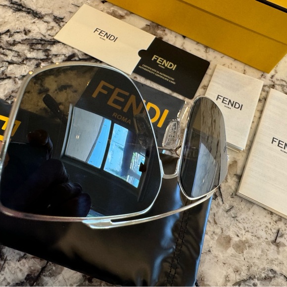 Authentic Fendi Sunglasses Brand New Never Worn! - Picture 5 of 14